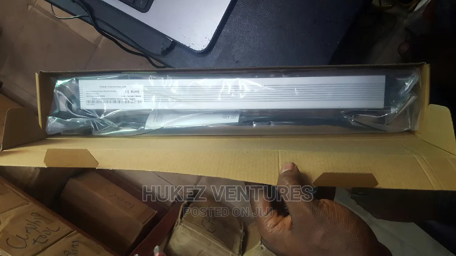 Power Distribution Unit (PDU). 6ways