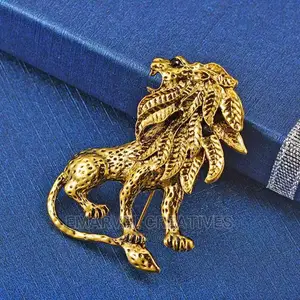 Lion Brooch for Unisex