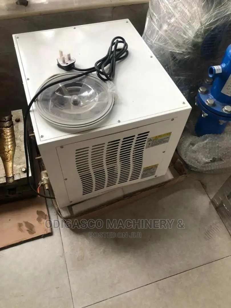 Full Automatic Bottle Water Washin Fillin Capping Machine
