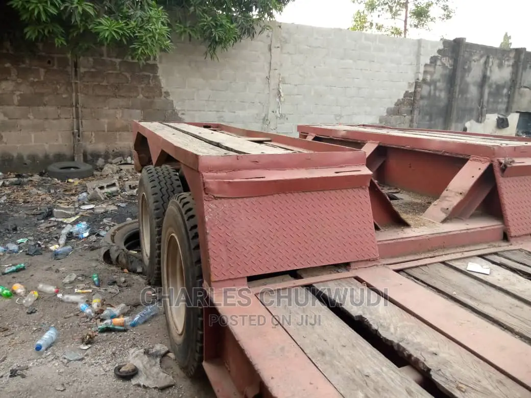 80tons Front Loader Lowbed