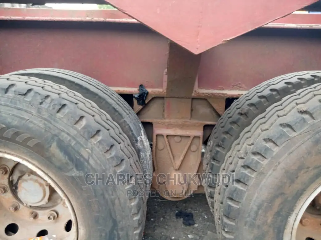 80tons Front Loader Lowbed