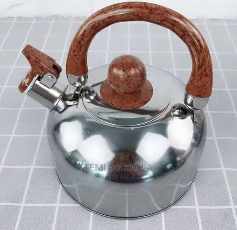 Whistling Kettle 3litres in Ikeja Kitchenware & Cookware, Temi