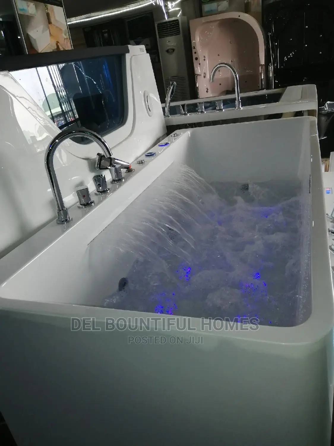 Waterfall Executive Jacuzzi