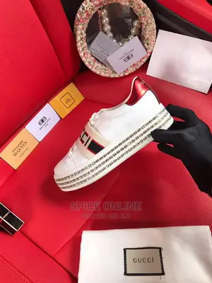 Brand: GUCCISize: 35-40