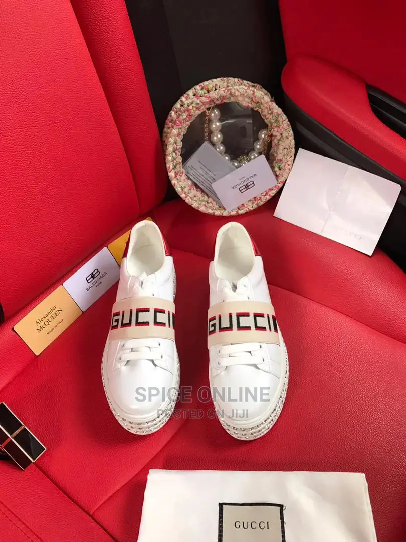 Brand: GUCCISize: 35-40
