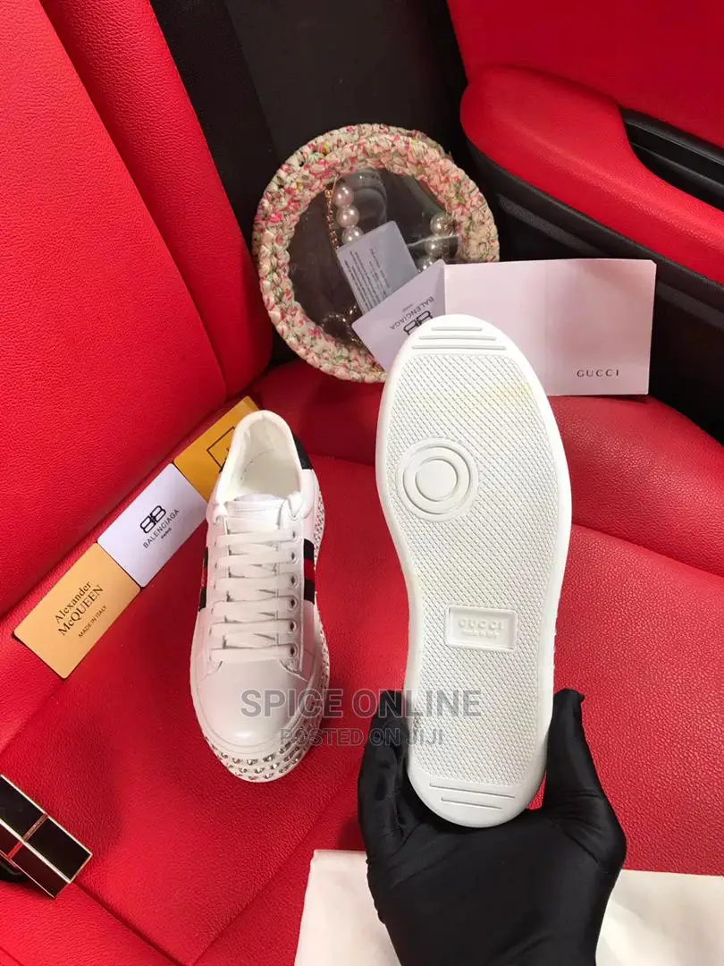 Brand: GUCCISize: 35-40