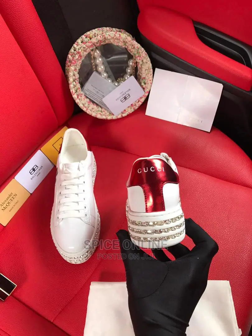 Brand: GUCCISize: 35-40