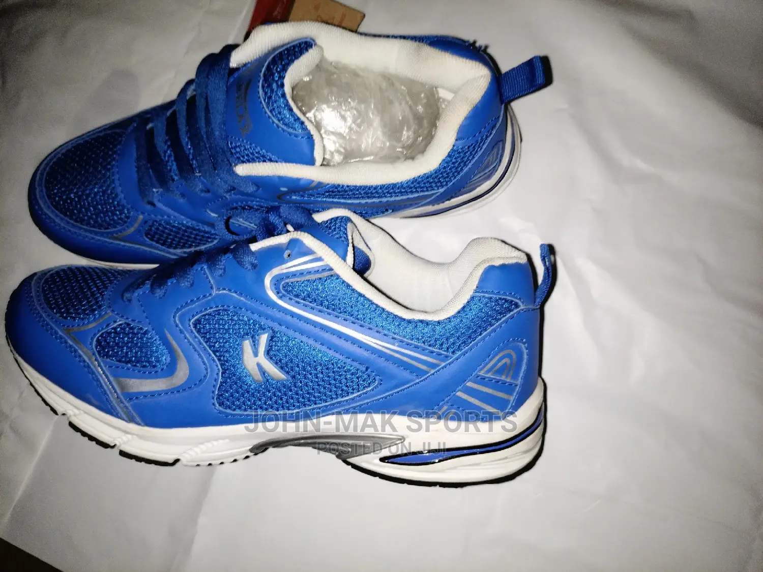 Training Canvas Shoes