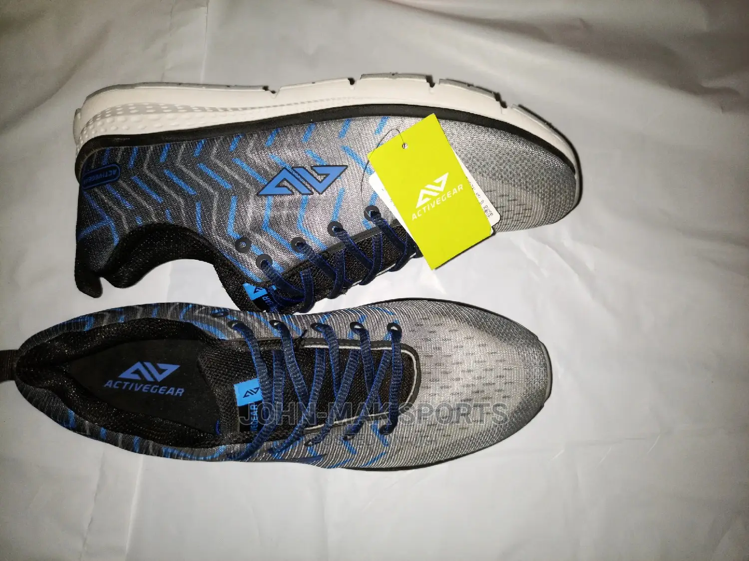 Training Canvas Shoes