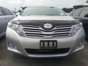 Toyota Venza 2010 Silver