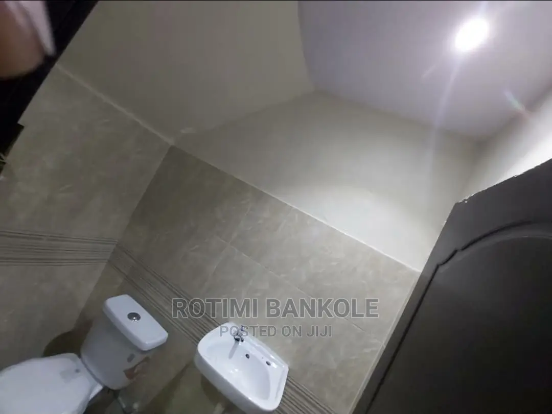 2 Bed Flat for Shortlet in Agidingbi - Ikeja