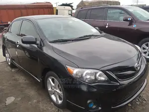 Toyota Corolla 2013 Black