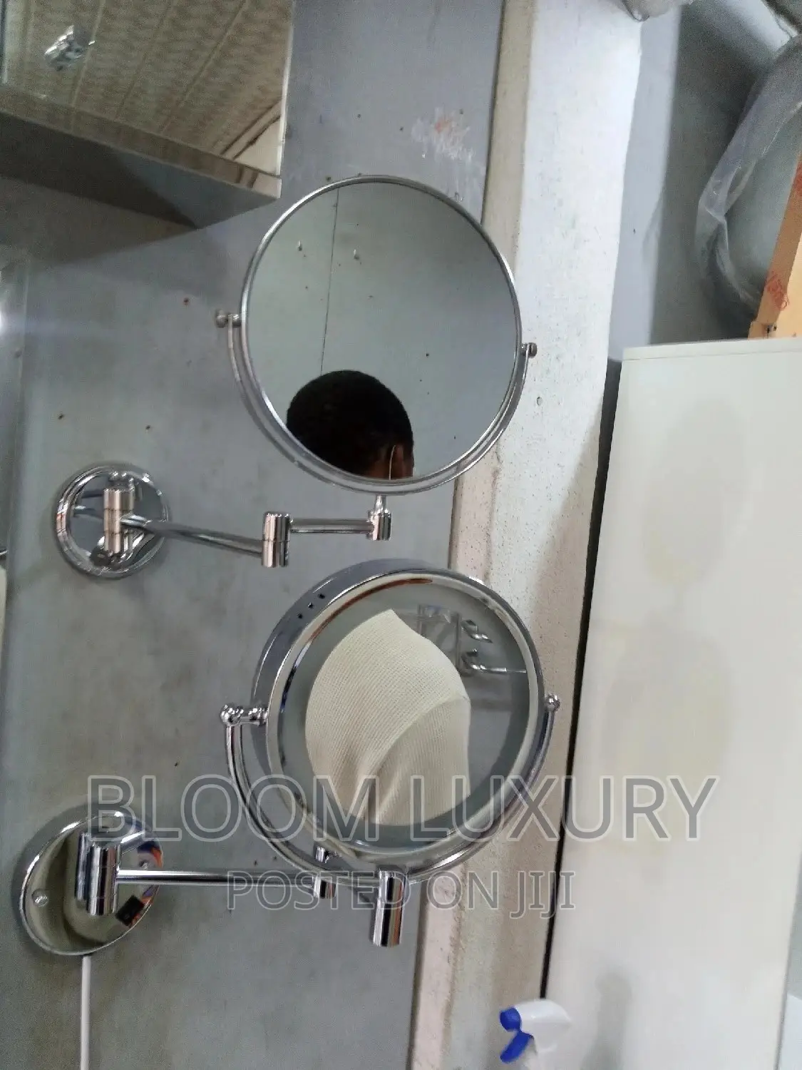 Magnifyingled Shelving Mirrors