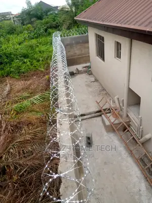 Security Fence-Wire; Razor Wire, Panel Mesh, Barb Wire W
