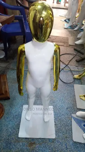 Age 0 To 3 Years Gold And White Chrome Display Mannequins