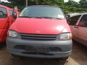 Toyota HiAce 2006