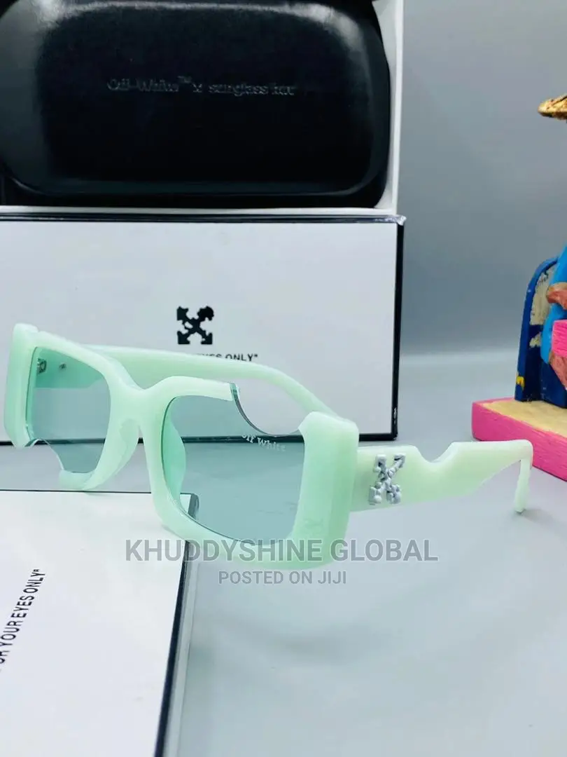 Notch Frame Sunglasses