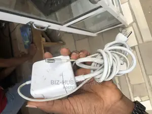 Macbook Charger Available in Abundant
