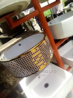 Round Canter Top Wash Hand Basin