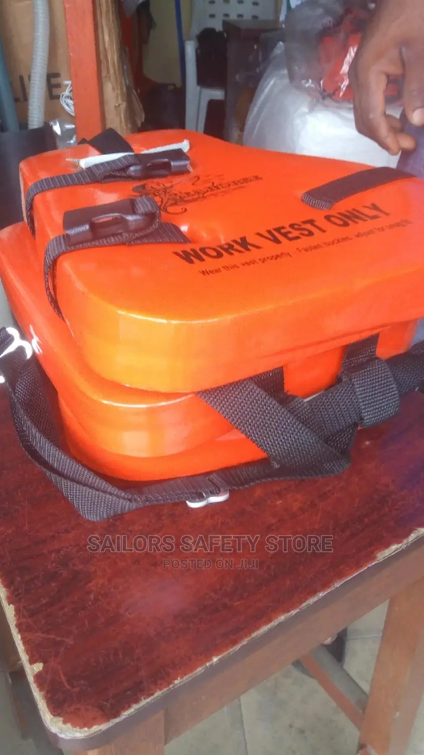 Life Vest(Three Pikein)