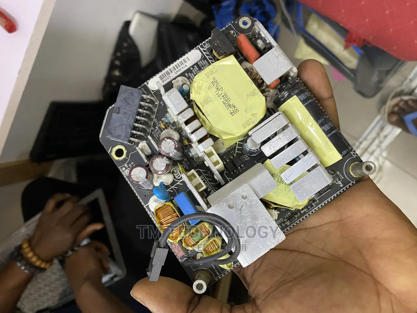 iMac Power