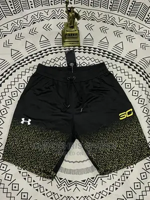 Under Armour Short