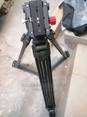 Professional 15kg Fluidhead Camera Tripod for Heavy Camera