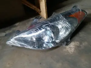 Toyota Solara Headlamp 2005 Model