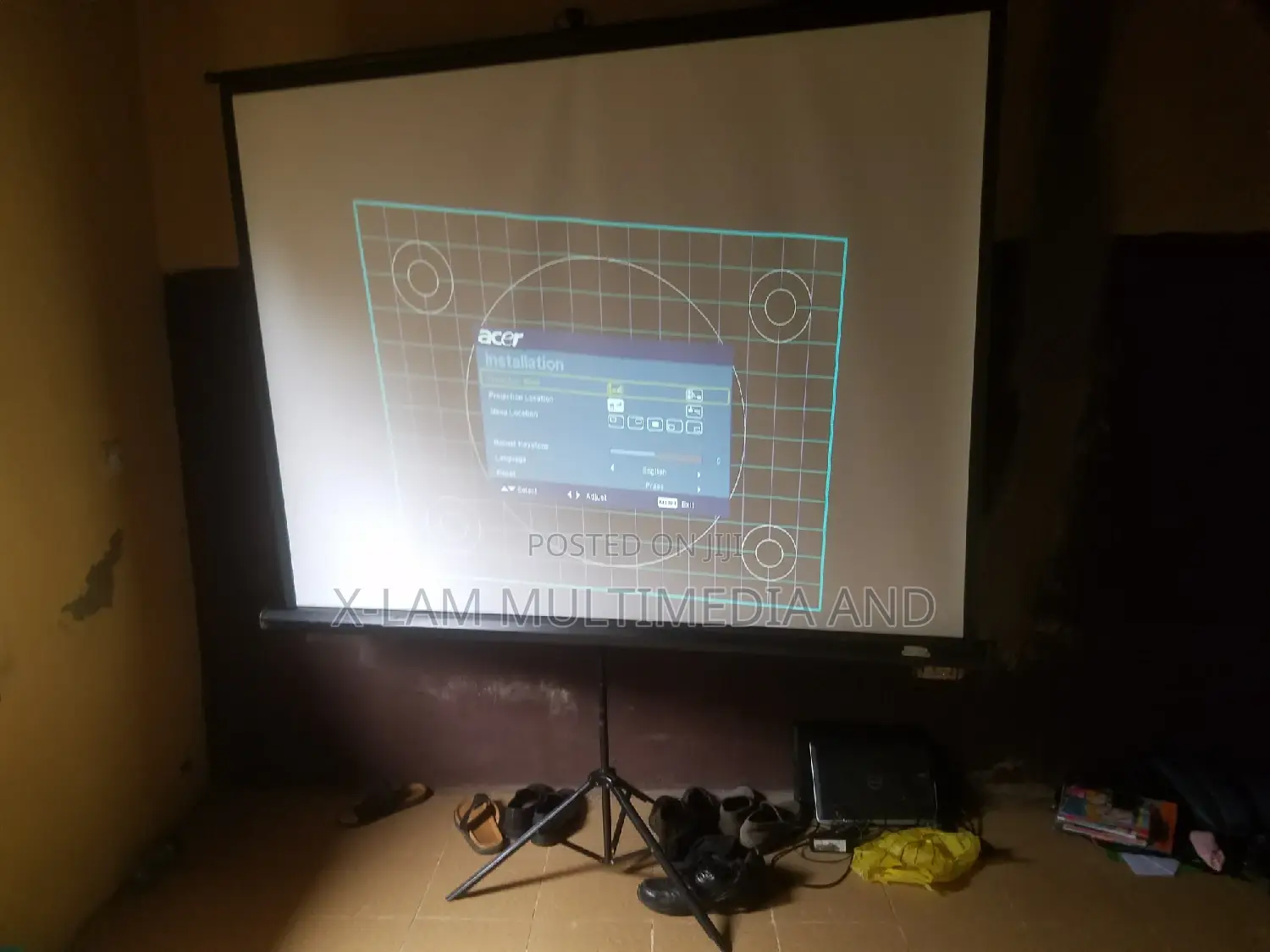 Projector and Projector Screen for Rent