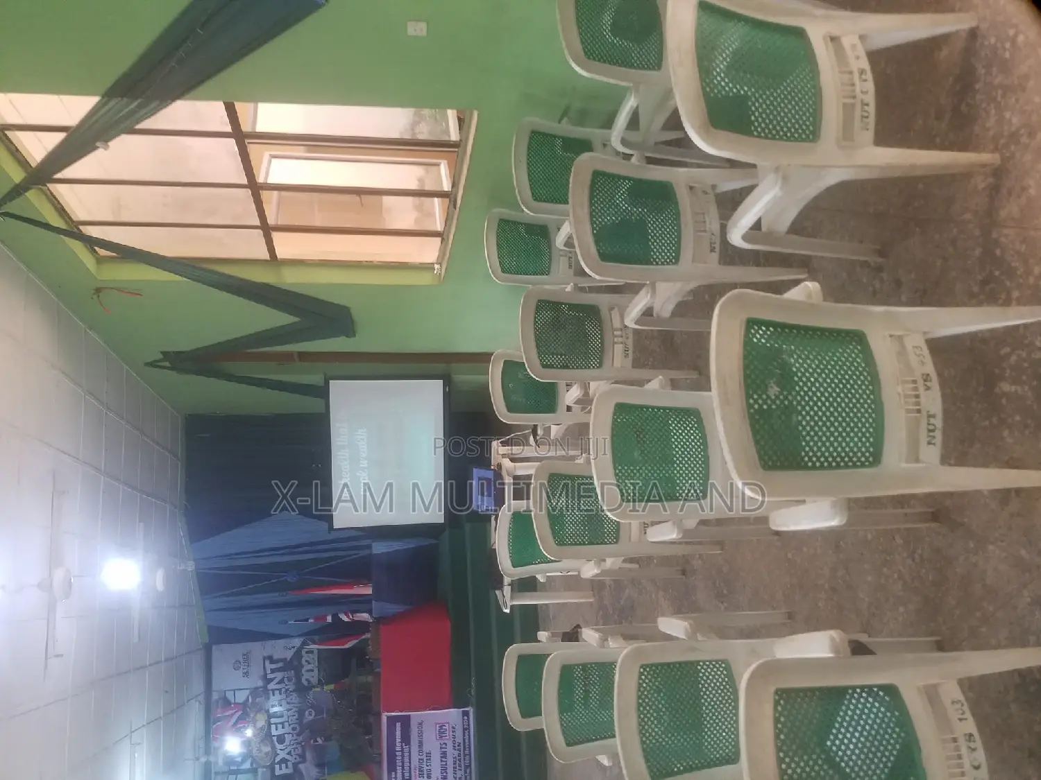 Projector and Projector Screen for Rent
