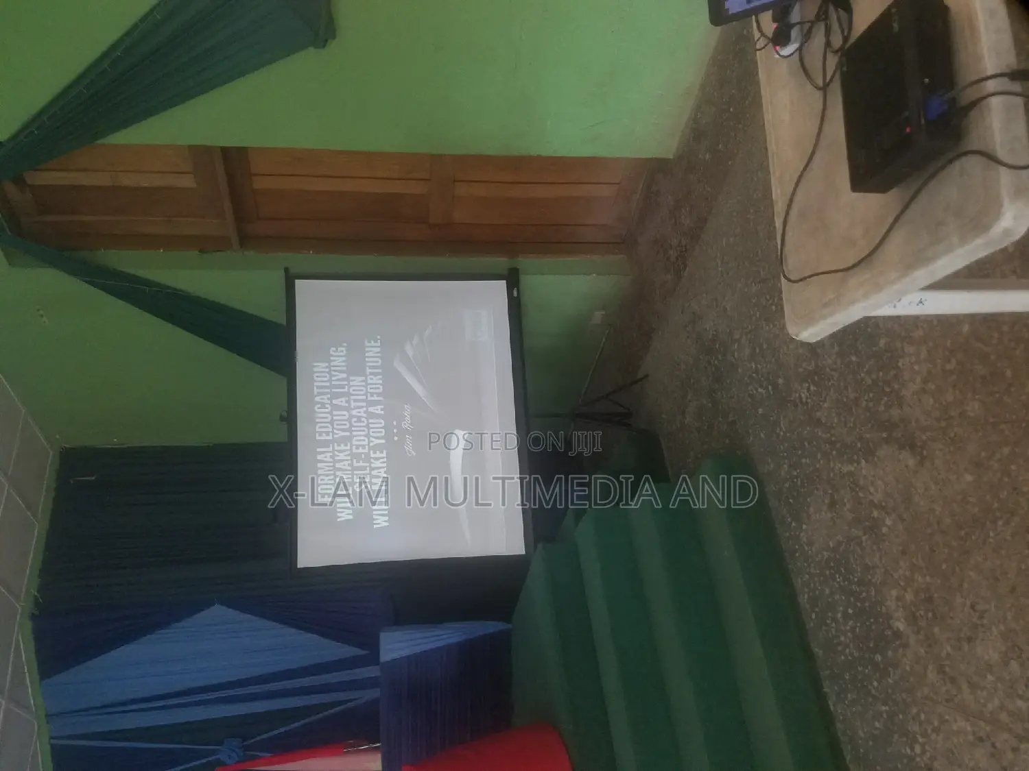 Projector and Projector Screen for Rent