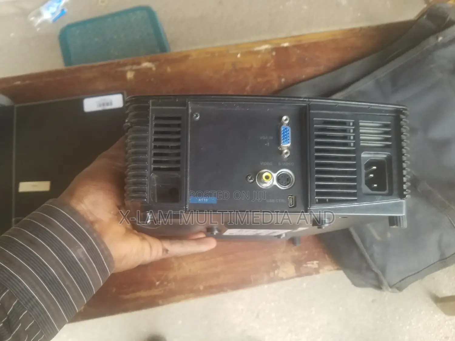 Projector and Projector Screen for Rent