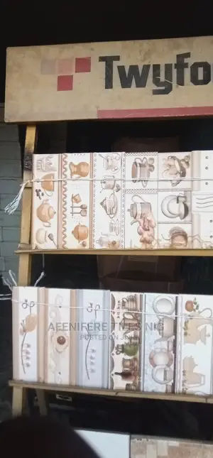 China Wall Skettings