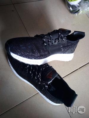 Adidas Sneakers