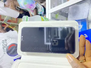 iPhone 11 Pro Max Screen With a Year Guarantee