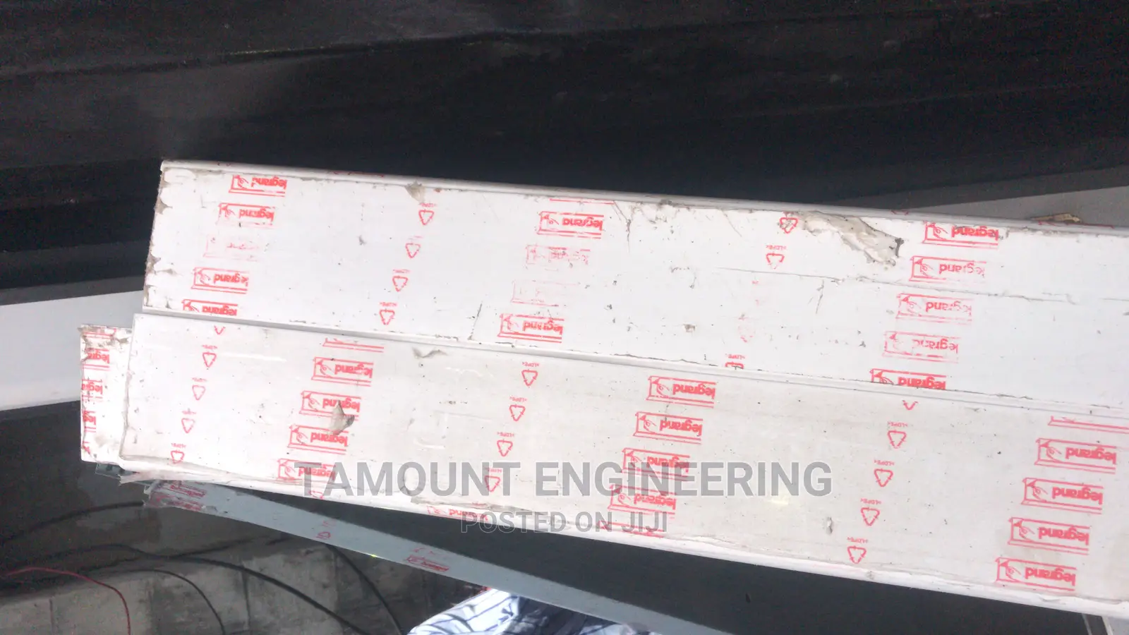Legrand Trunking