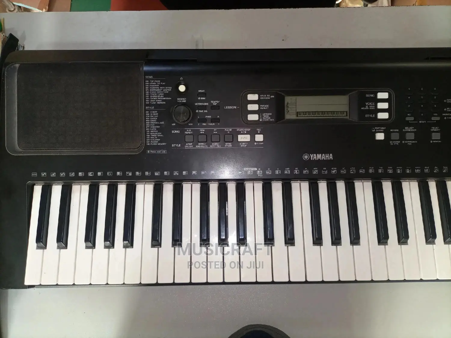 Yamaha PSR 363 Keyboard