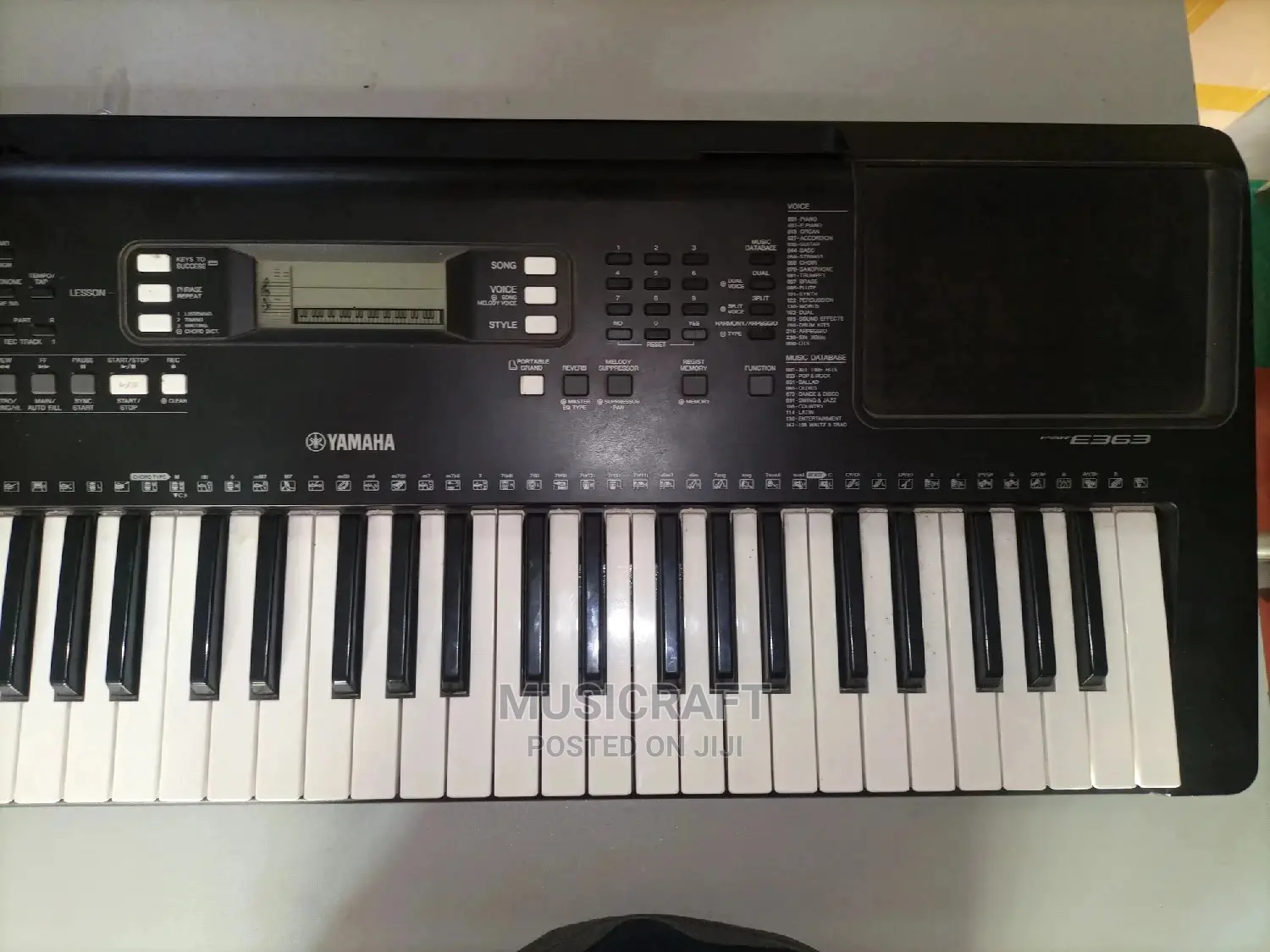 Yamaha PSR 363 Keyboard