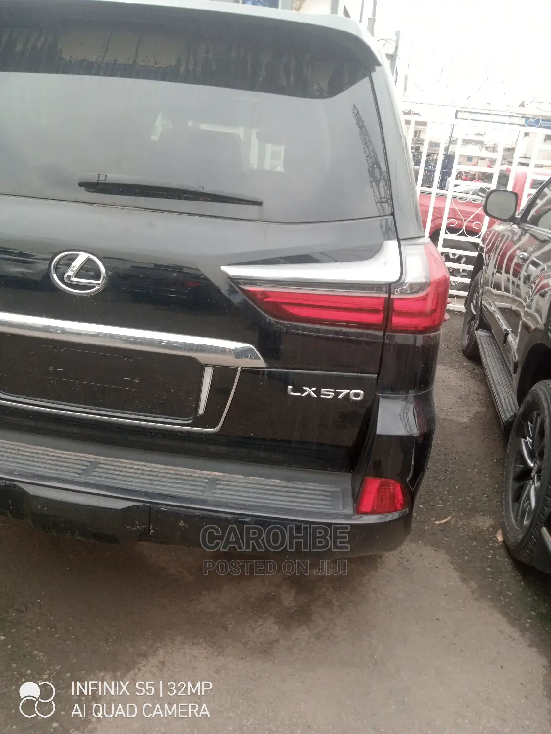 Lexus LX 2018 Black