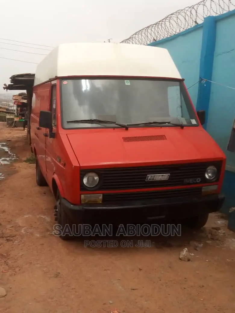 Affordable Bus Hire, Mover Delivery (4 Tons 6tyres)