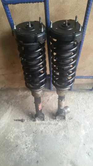 Set of Front Shocks Fo Mercedes-Benz 211.
