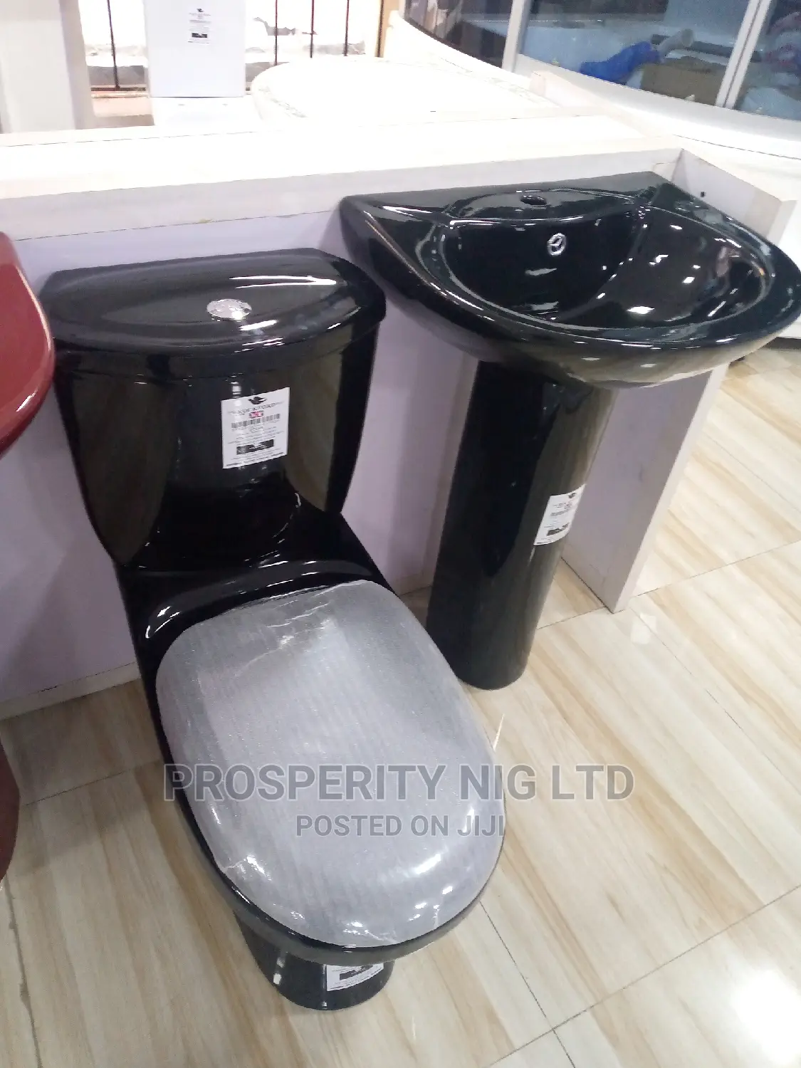 Complete England Black Wc