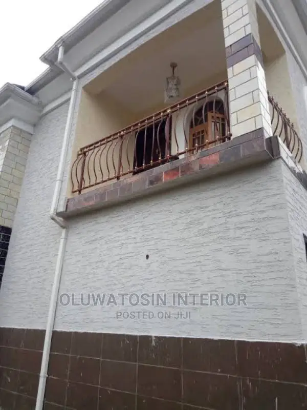 Quality Gravitex Paints
