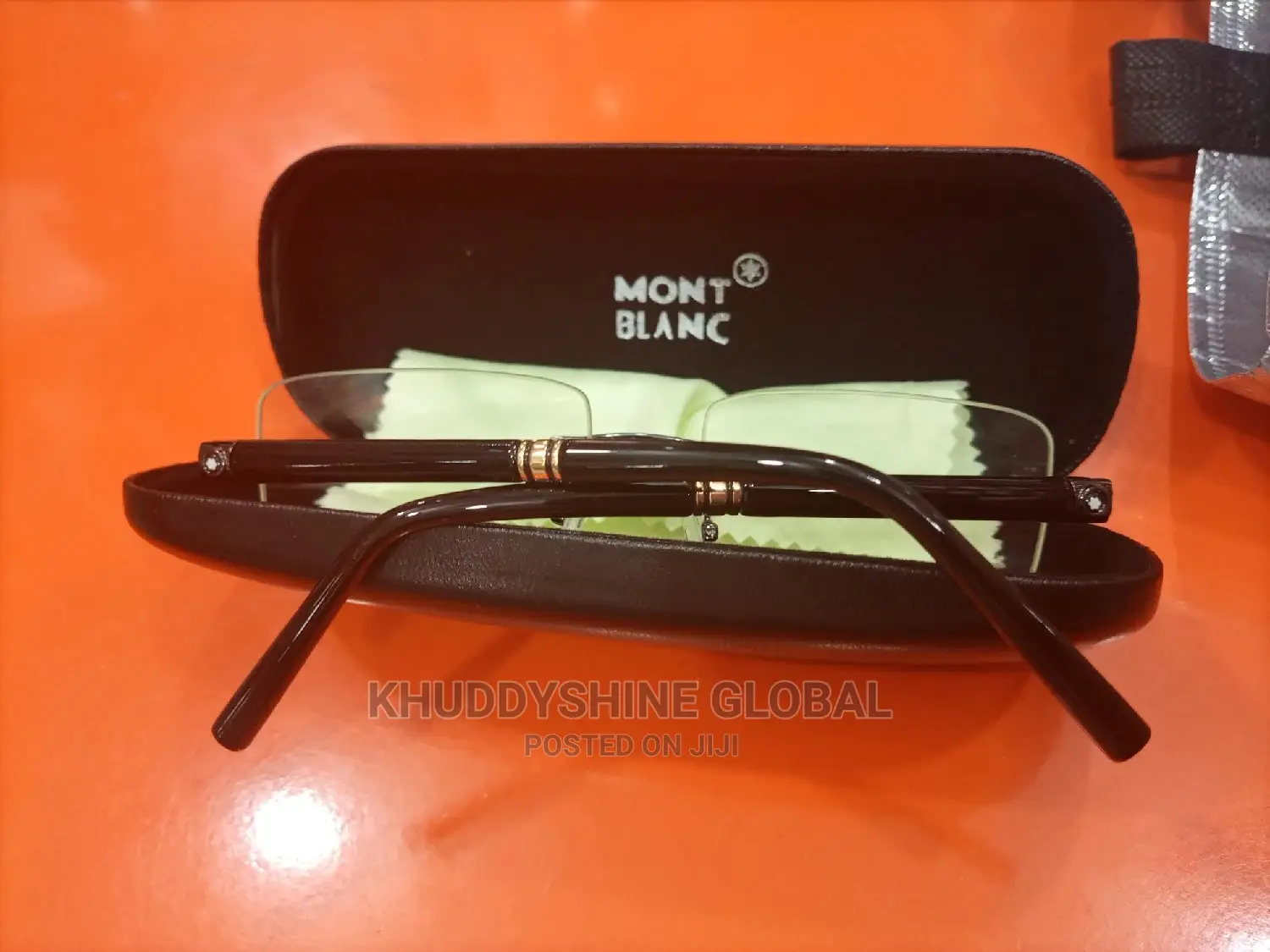 Mont Blanc Frameless Glass