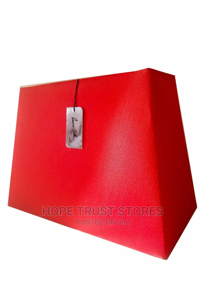 Hot Chilli Red Bahama Small Table Lamp With Red Shape