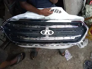 Front Grille Taurus 2015
