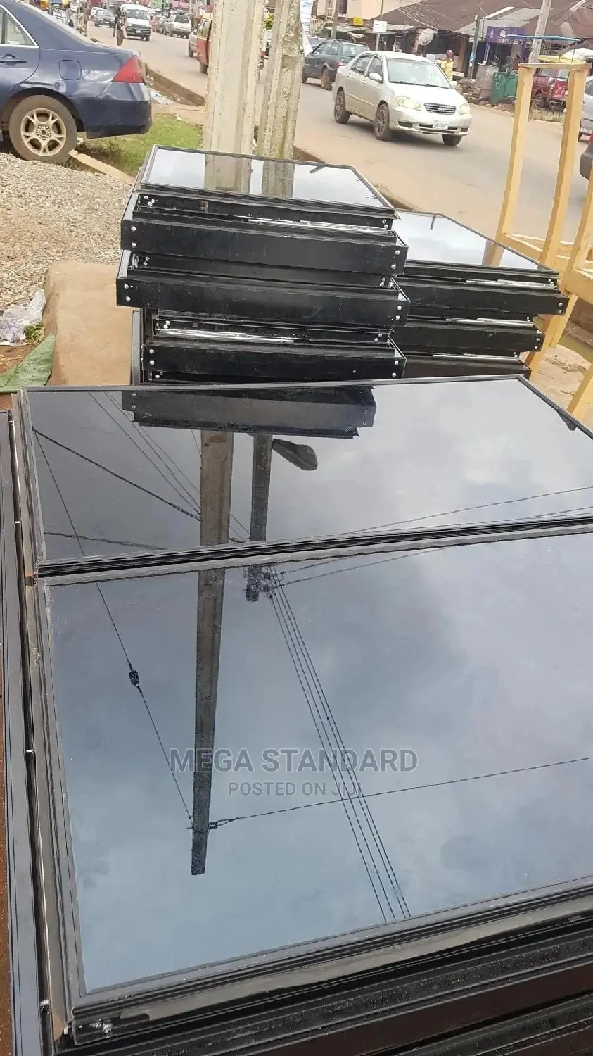 FRAMELESS WINDOWS (3ft by 4ft)