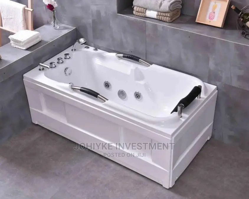 Original Straight Jacuzzi