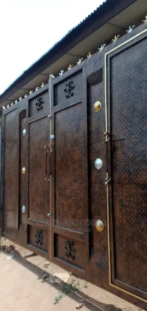 Best Design Gate for Sales. Giant and Strong for Your Homes.