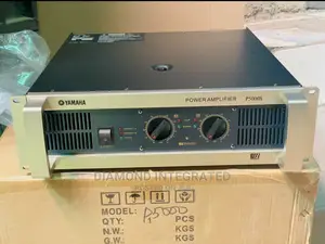 Photo - Professional Yamaha Powered Amplifier P-5000s